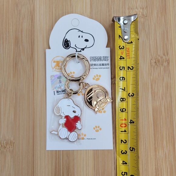 Brand New 70th Anniversary Peanuts Snoopy Keychain - Picture 6 of 8